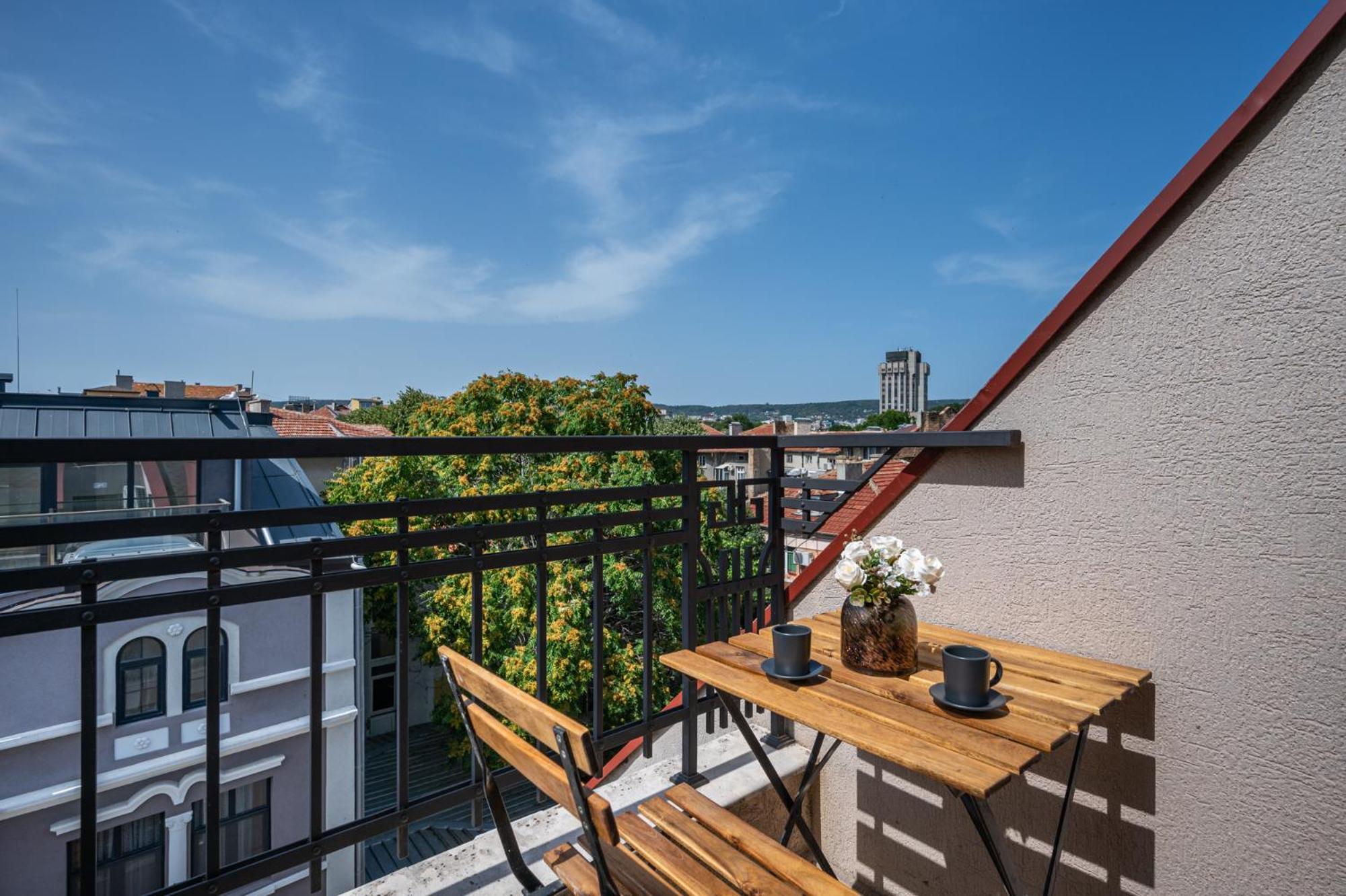 Prestige Central Apartments Varna Exterior foto