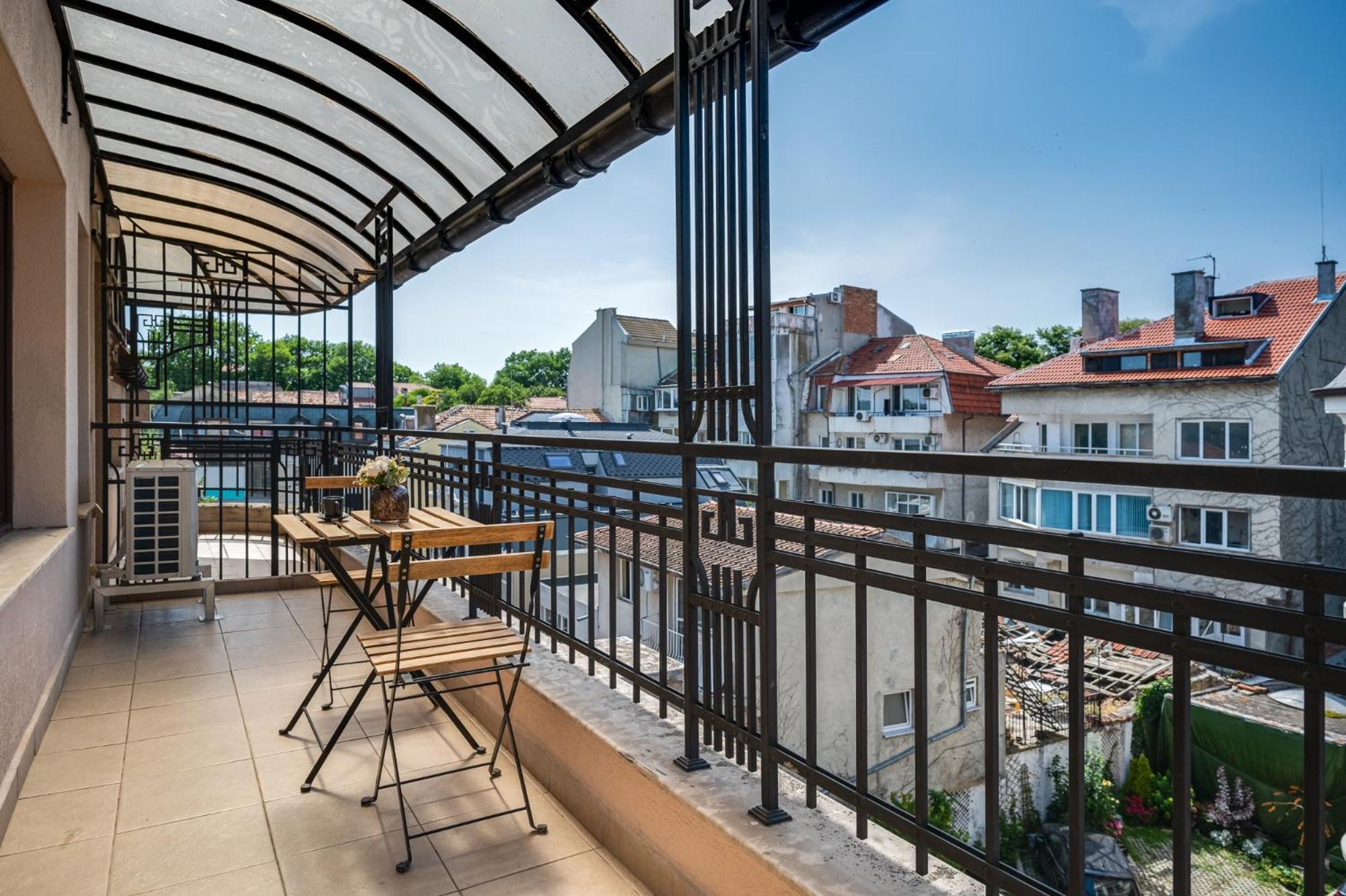 Prestige Central Apartments Varna Exterior foto