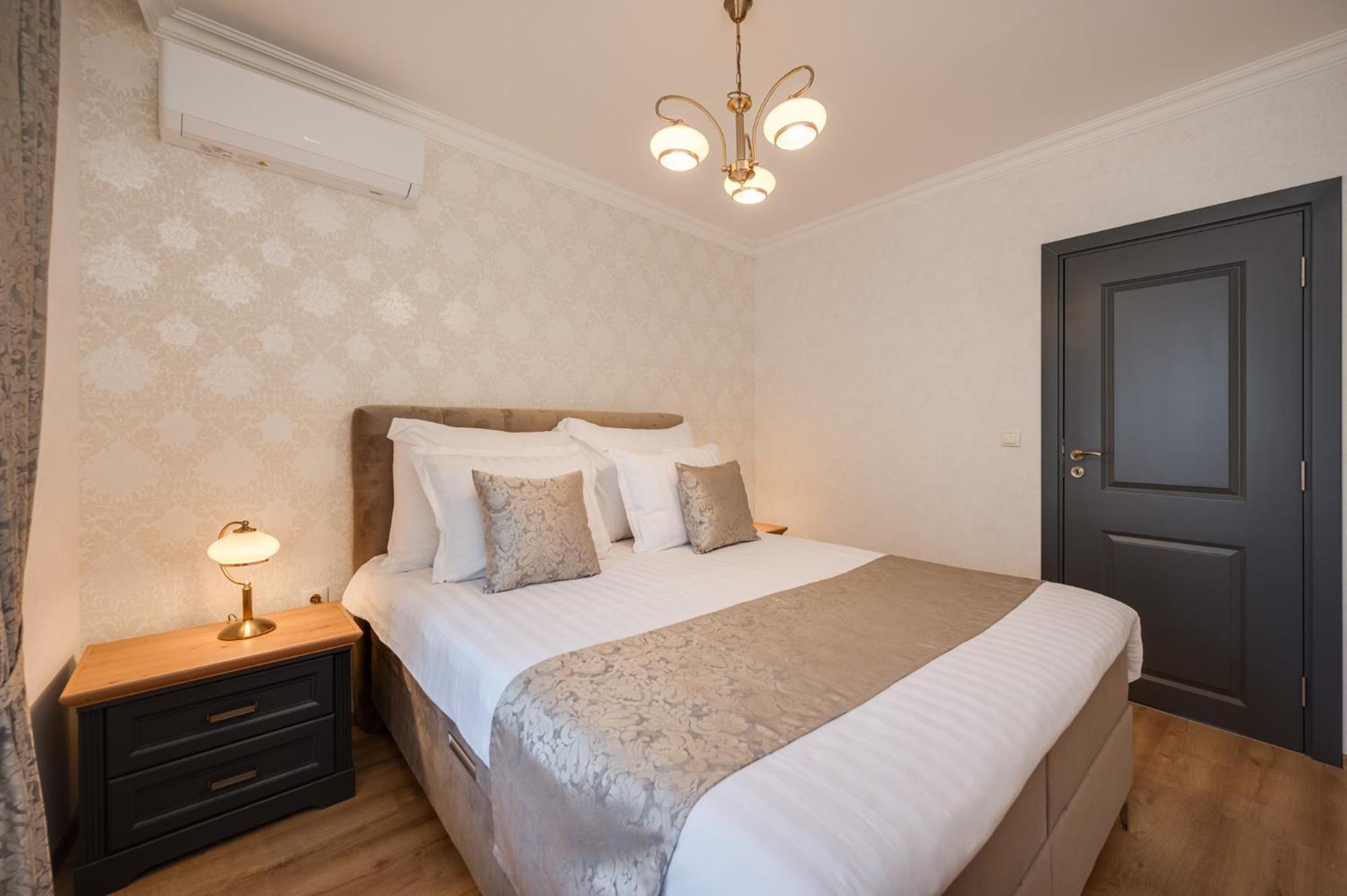 Prestige Central Apartments Varna Exterior foto