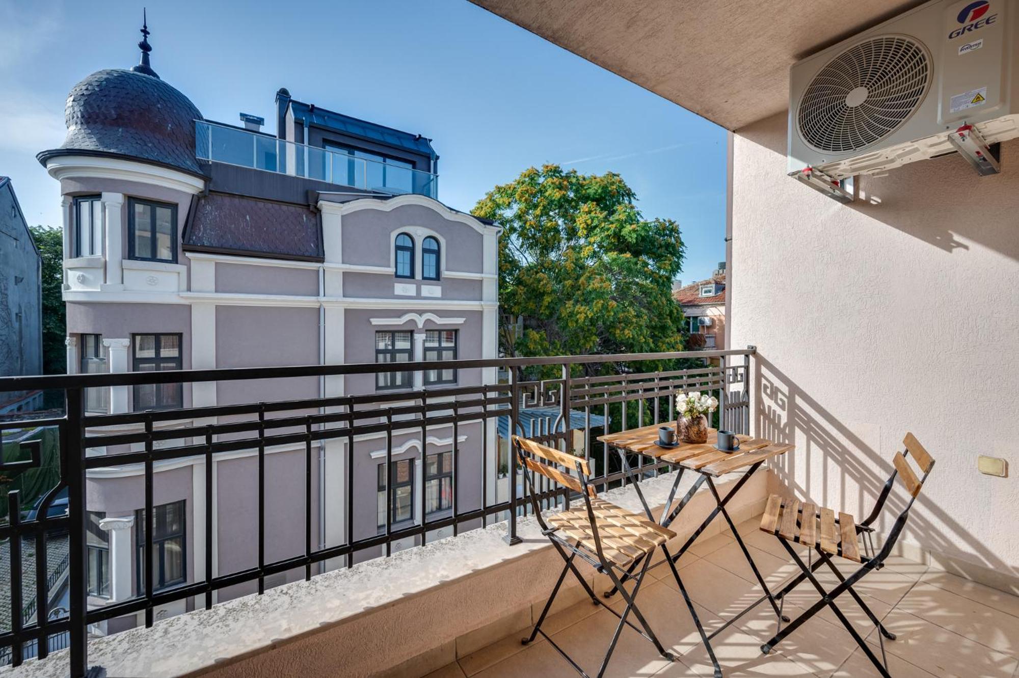 Prestige Central Apartments Varna Exterior foto